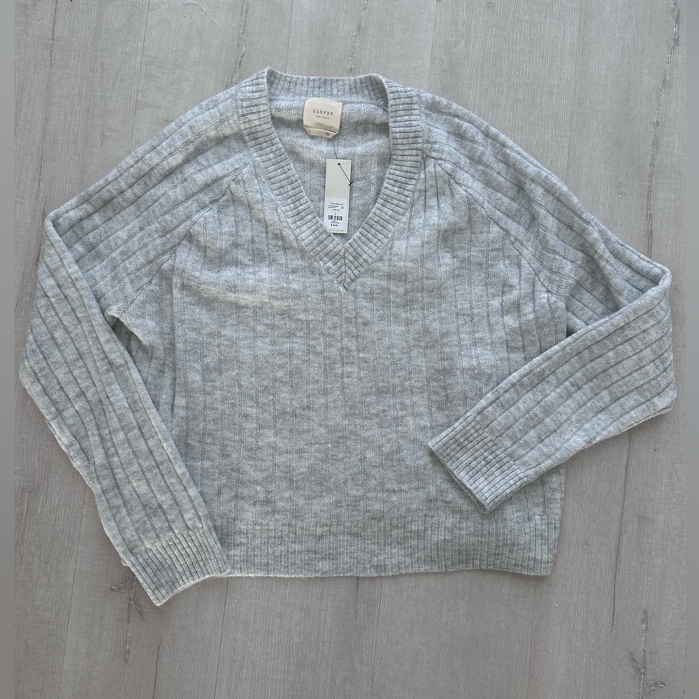 Harper Heritage NWT Cozy Gray V-Neck Sweater